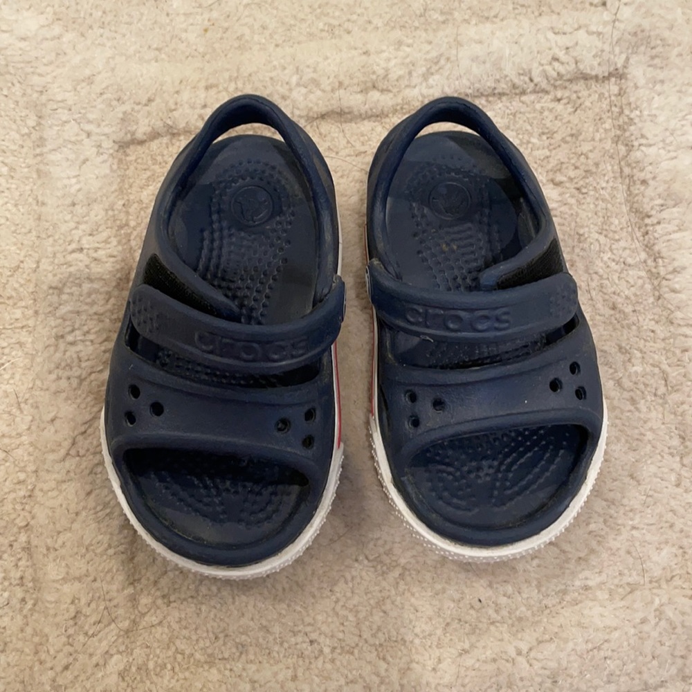 Toddler crocs sandals